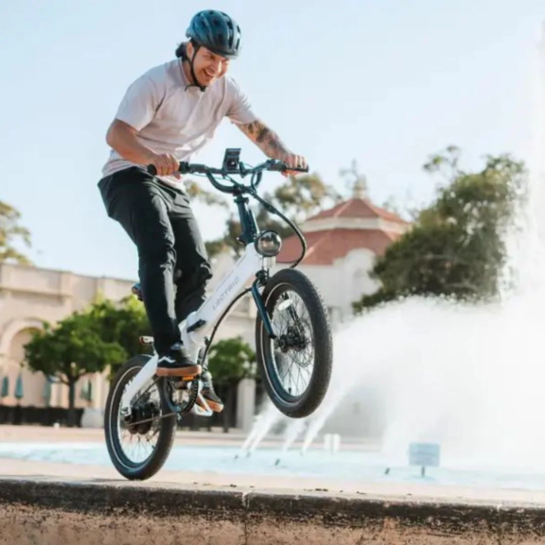 Lectric eBikes - XP Lite 2.0 Foldable Long-Range eBike with 80 miles Max Operating Range & 20 mph Max Speed - Unisize - Arctic White - 401-00949-W301 - Image 6