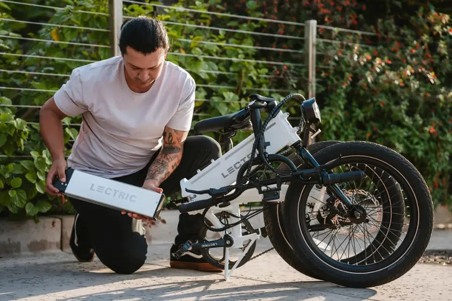 Lectric eBikes - XP Lite 2.0 Foldable Long-Range eBike with 80 miles Max Operating Range & 20 mph Max Speed - Unisize - Arctic White - 401-00949-W301 - Image 7