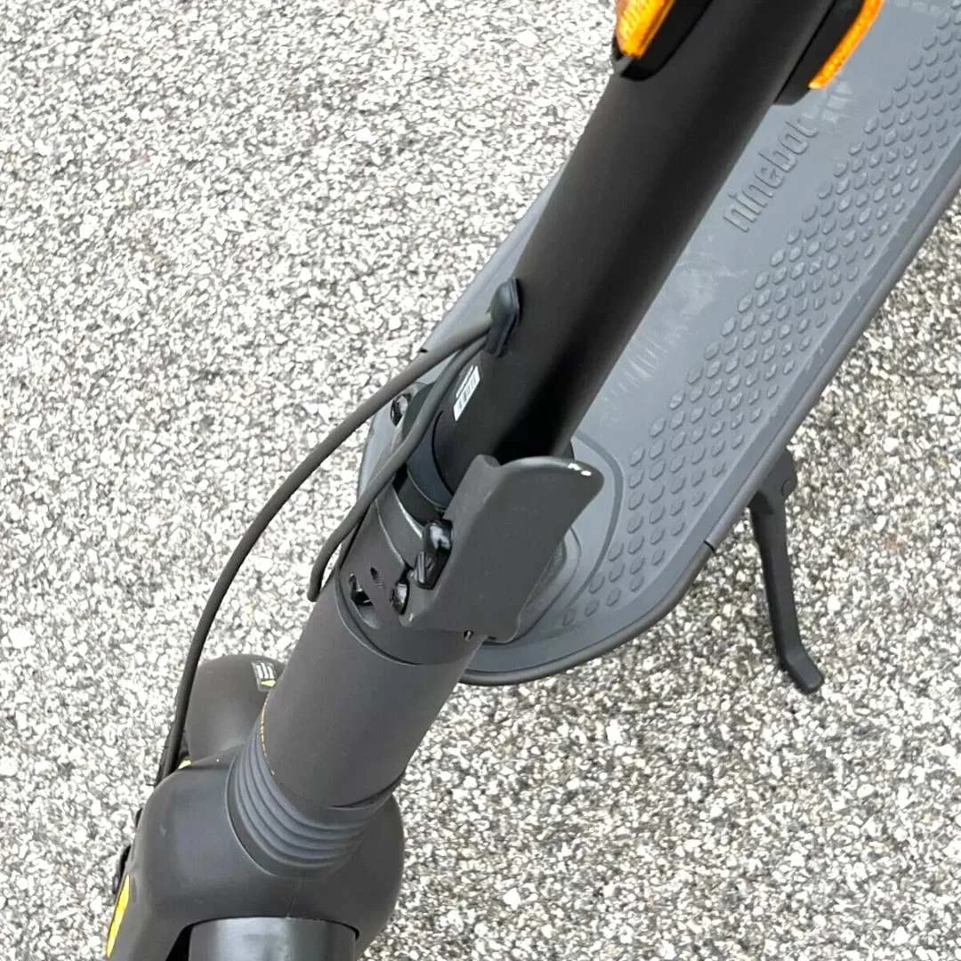 Segway - Max G2 Electric Kick Scooter Foldable w/ 43 Mile Range and 22 MPH Max Speed - Black - Good Condition - Image 10