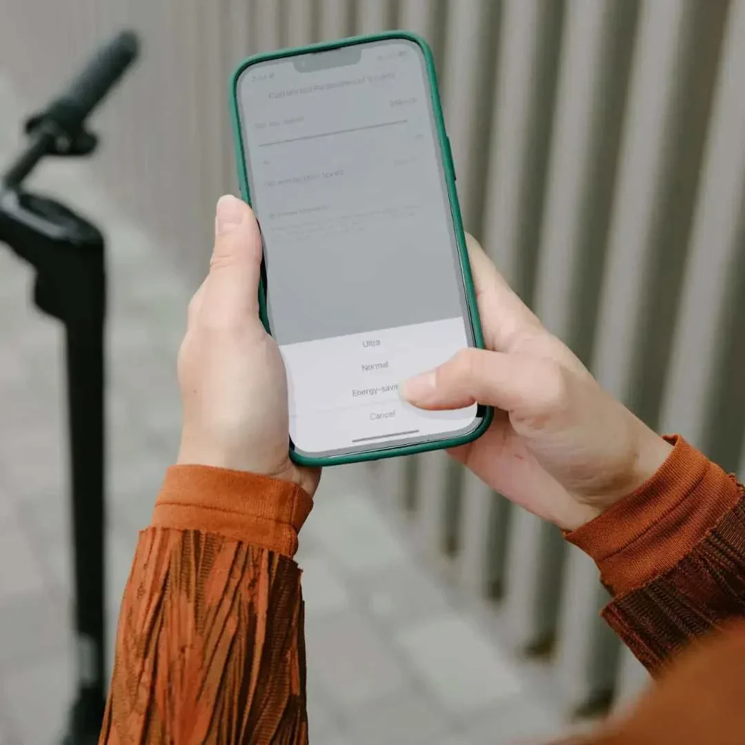 Segway - Ninebot F2 Electric Scooter w/25 mi Max Operating Range & 18 mph Max Speed - Black - AA.05.12.01.0004 - Excellent - Image 6