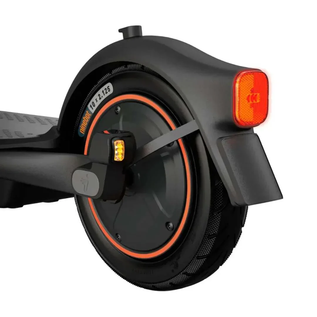 Segway - Ninebot F65 Kick Scooter w/40.4 miles Operating Range & 18.6 mph Max Speed - Black - AA.00.0010.94 - Excellent Condition - Image 7