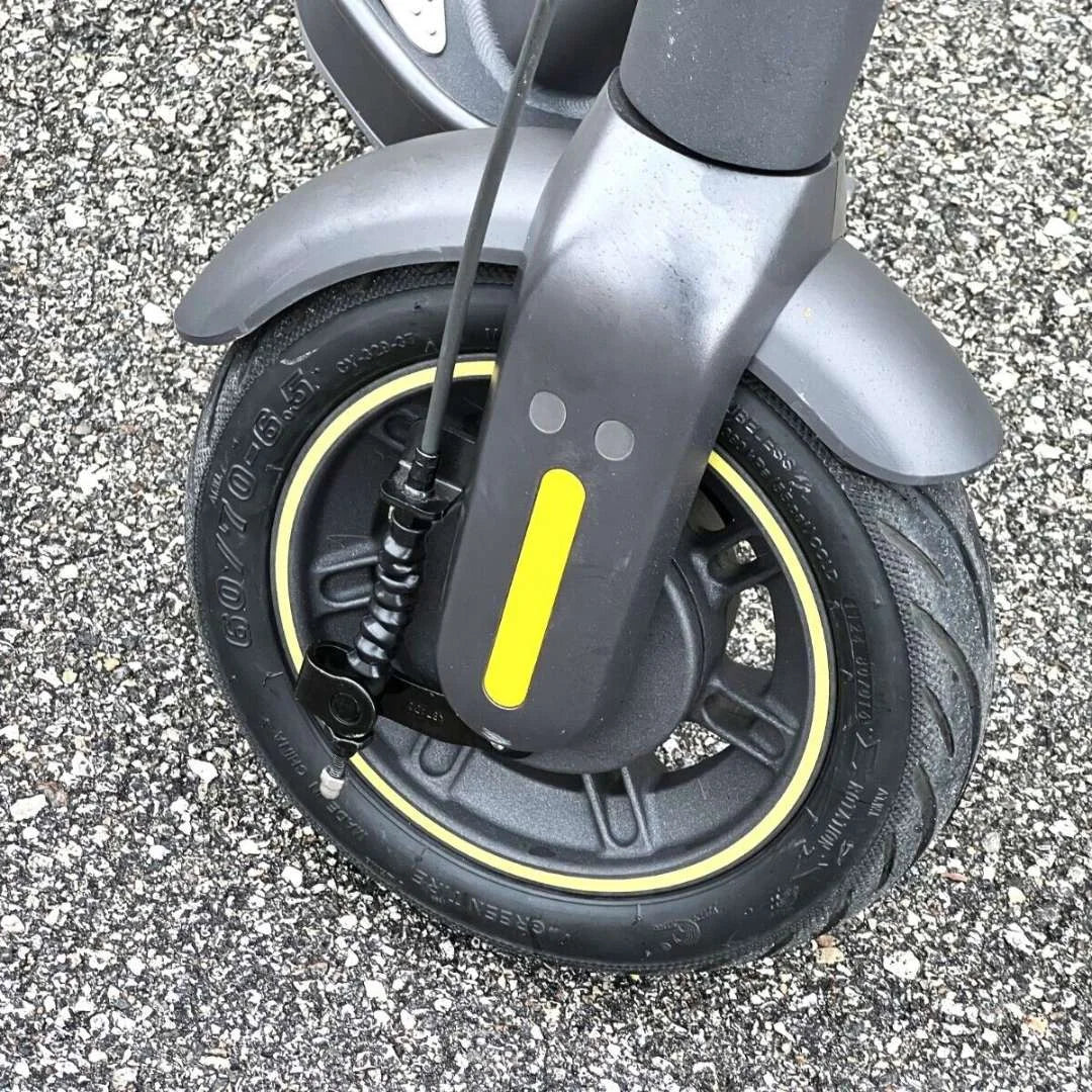 Segway - Max-G30P Electric Kick Scooter Foldable Electric Scooter w/40.4 Max Operating Range & 18.6 mph Max Speed - Black - MAX-G30P - Good Condition - Image 6